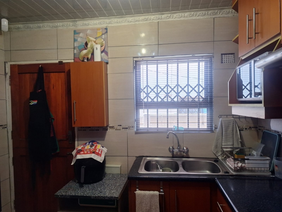 2 Bedroom Property for Sale in Zwelitsha Zone 1 Eastern Cape
